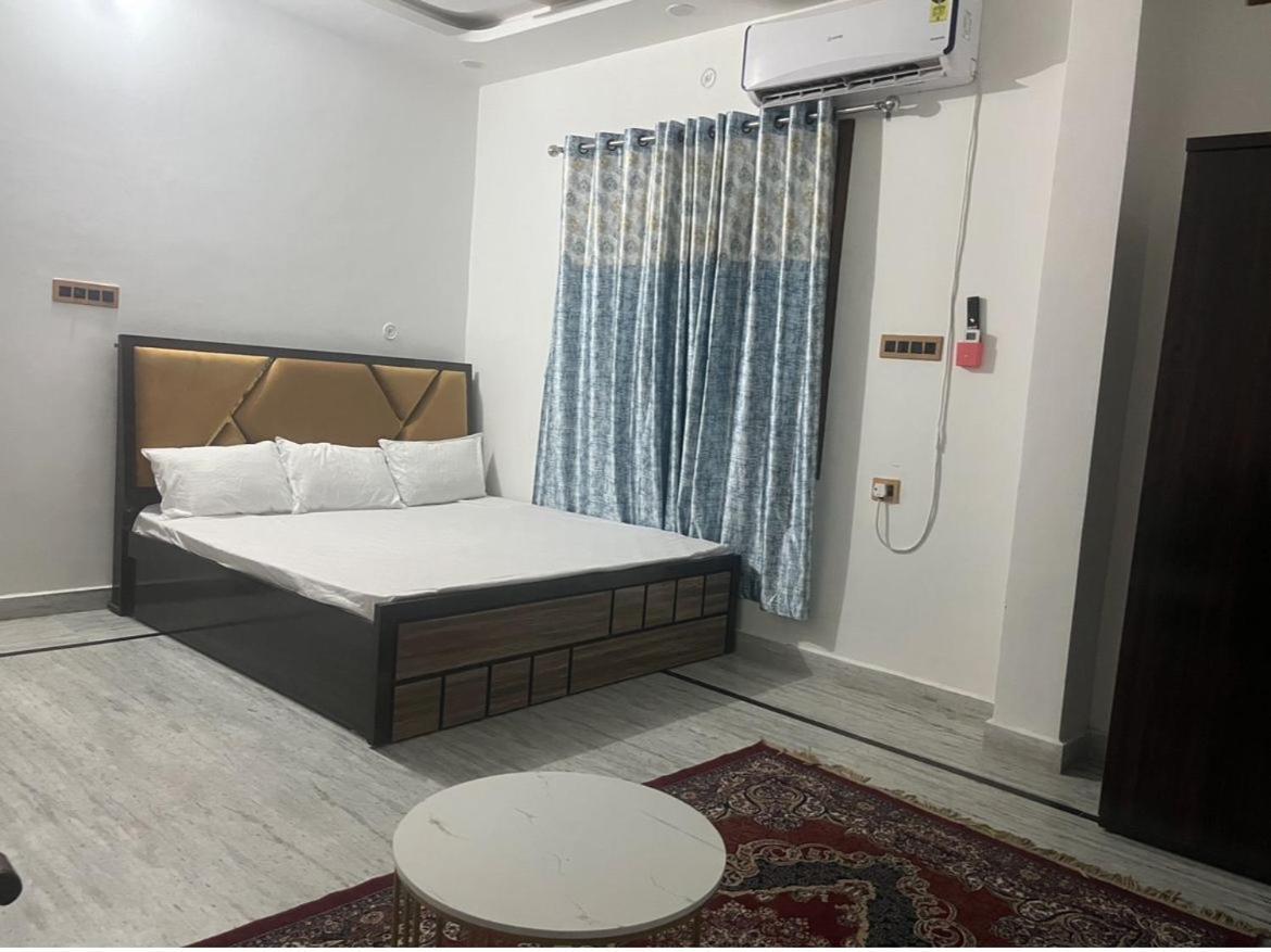 Shri Ram International Home Stay Ayodhya Eksteriør bilde